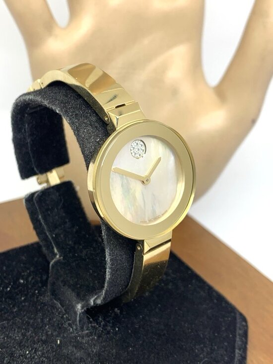 Movado Women\'s Watch 3600938 Bold Swiss Quartz Mother of Pearl Dial Gold Bangle